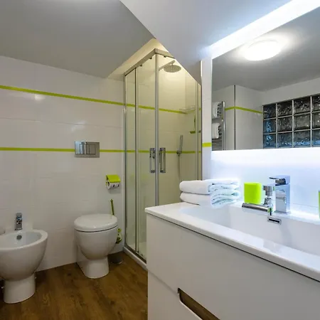 Apartment Anna Delizioso Giardino Nel Cuore Di *